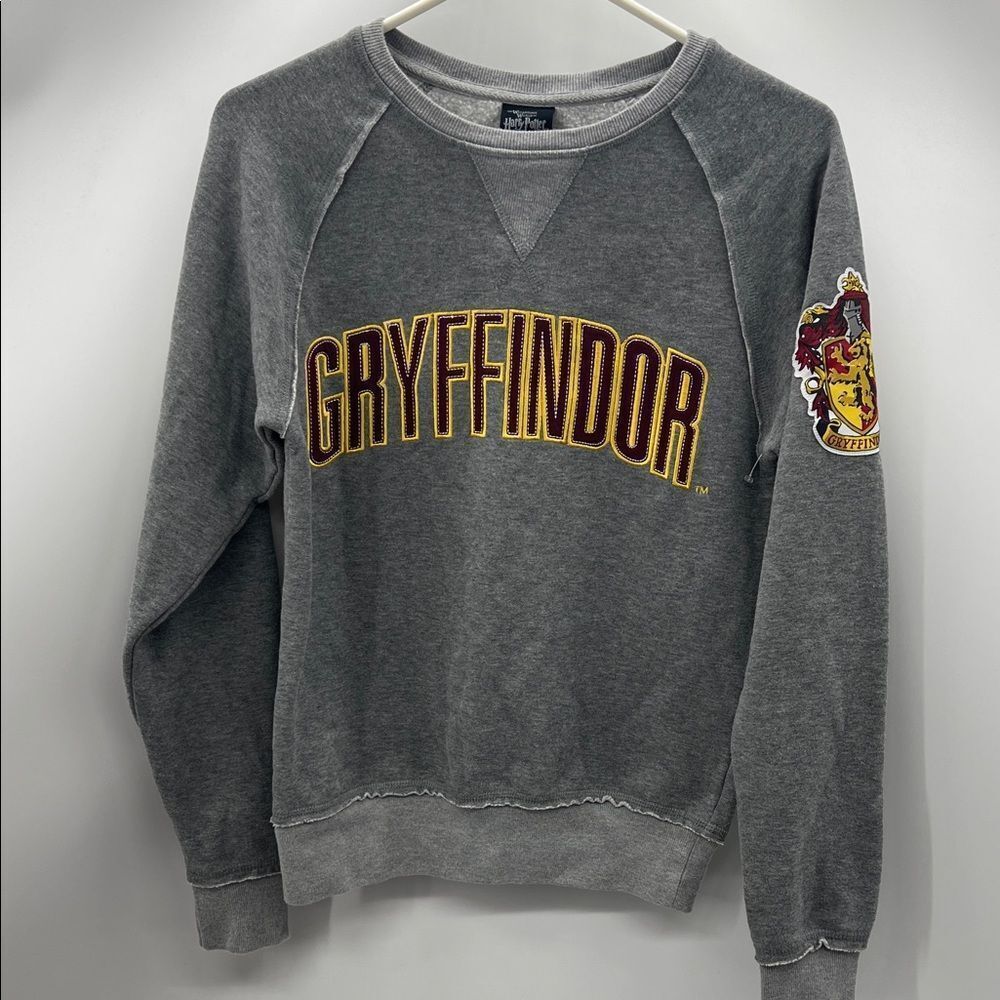 Gryffindor Harry Potter Gray Crewneck Sweatshirt